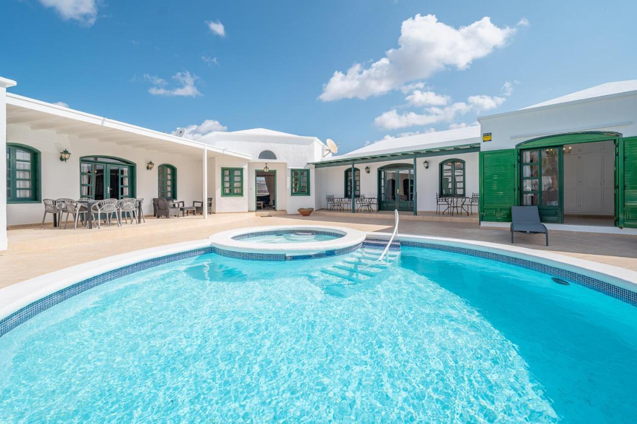 Villa Milan Puerto del Carmen  Bagian luar foto