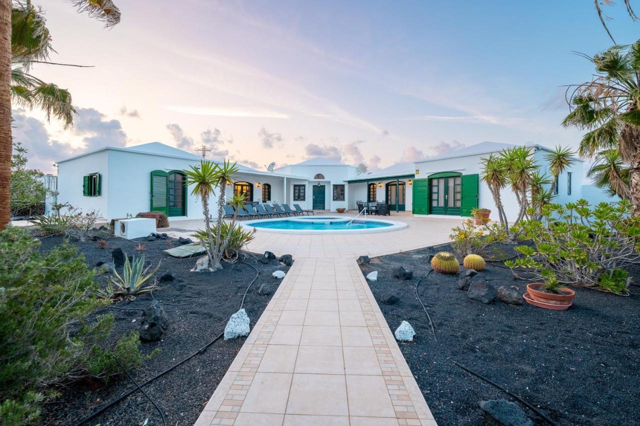 Villa Milan Puerto del Carmen  Bagian luar foto